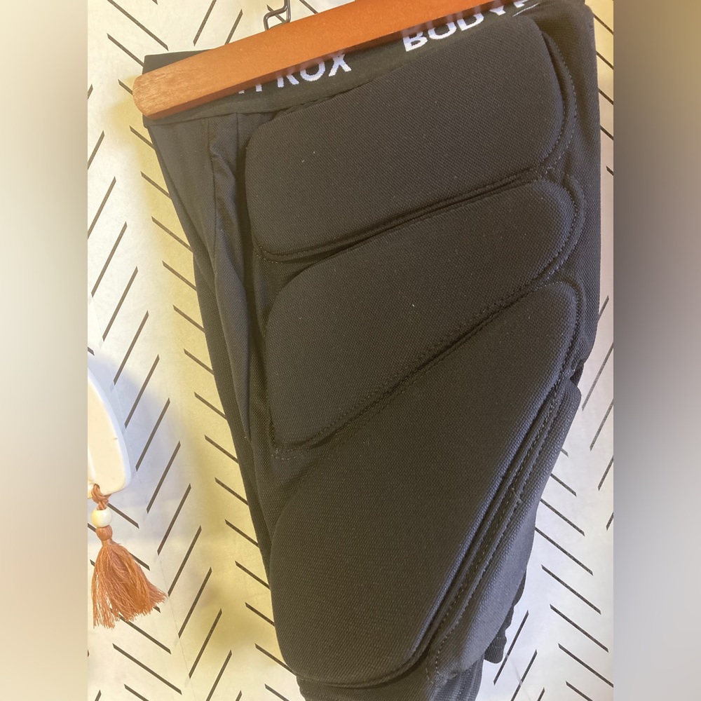 New W/O Tags, BodyProx Padded Shorts for Sports or Activities. Mens Size Small